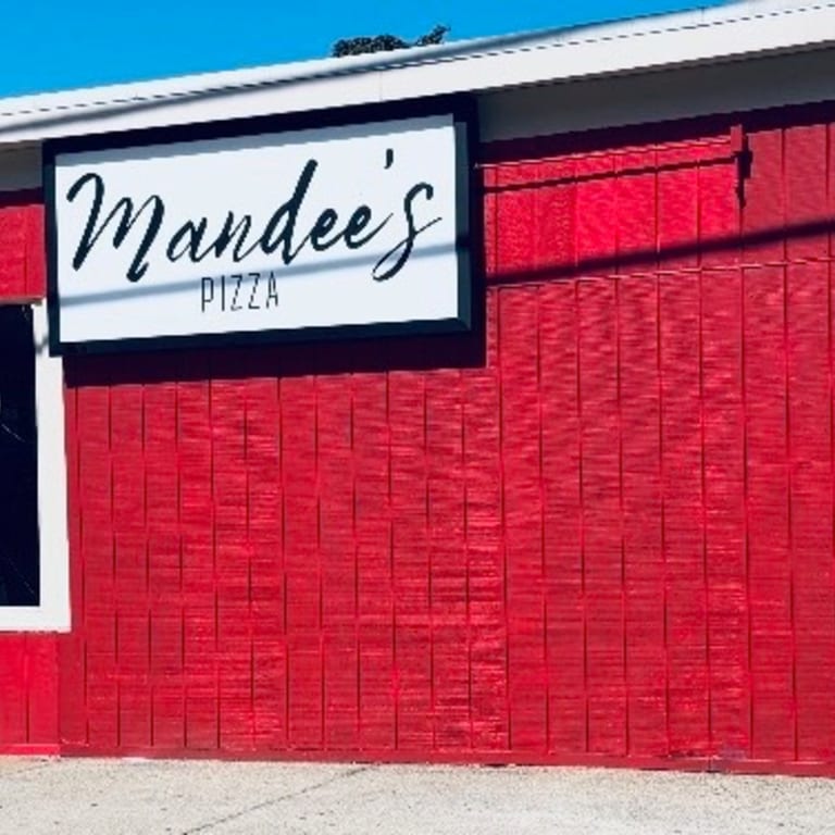 Handcrafted Flavor, Heartfelt Service Since 1962